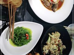 -西街夜油条·麻团包乌饭