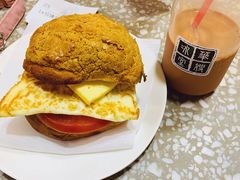 招牌菠萝包-华嫂冰室(湾仔店)