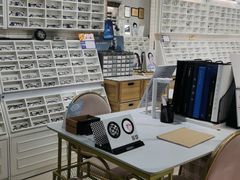 -诺柯视眼镜-蔡司依视路官方工厂店(淞南一店)