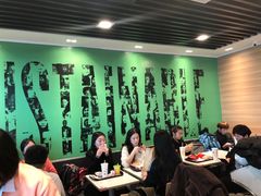 大堂-麦当劳(郑州新郑机场)