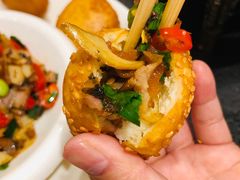 -万重锦·人文川菜馆(骡马市店)