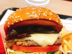 -The Habit Burger Grill 哈比特汉堡(爱琴海店)