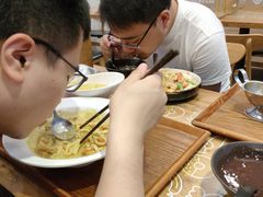 -海盗虾饭·剥好的小龙虾饭(SOHO尚都店)