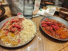 -巴厘龙虾·榜首油焖大虾(音乐学院·沿江酒馆店)