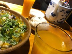 -东家小院金汤酸菜鱼(南阳路店)