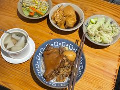 -红猪卤肉饭(大西洋美食城店)