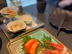 -铭牛烧肉·和牛海鲜自助(高新月牙湖店)