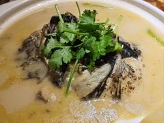 鱼头爱上饭-汉·鲜味人知(陈家营店)