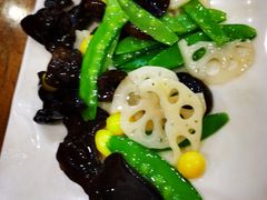 荷塘月色-清真·玛丽亚新疆菜主题餐厅(浙江中路店)