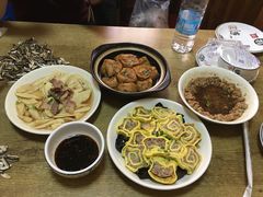 三鲜-玲燕蒸菜馆(江东路店)