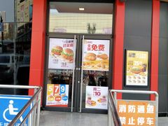 门面-麦当劳(时代广场店)