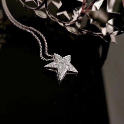 -威德钻石-克拉钻大本营(南京东路店)