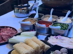 -鲜入围煮花胶鸡海鲜火锅