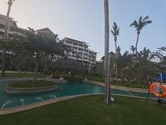 -亚龙湾希尔顿自助餐厅·海鲜·烧烤·沙滩BBQ·现场乐队