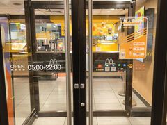 -麦当劳(军博店)