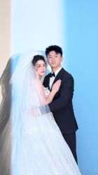 -雪中彩影婚纱摄影·微光艺术中心