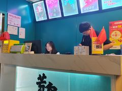 -荒岛实景沉浸密室(江汉路1店)