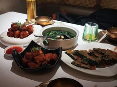 -桂满陇·手作小笼包&江南叫花鸡(中山公园店)
