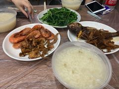 -蓝精灵饺子店