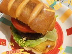 -沁屋面包店(人民东路店)