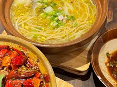 -有红鸡毛店·砂锅菜(抚琴夜市店)
