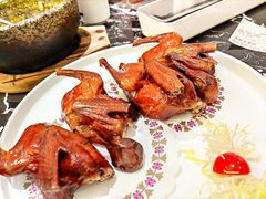 招牌流汁红烧乳鸽-小東馆(东纵路店)