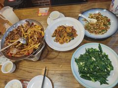 -老唐三下锅 ·张家界地标美食(溪布街店)