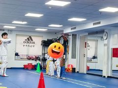 -adidas壹跆运动馆(世纪经贸大厦店)