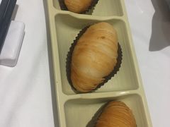 榴莲千丝酥-稻香酒家·34年老字号·港式粤菜(汉街店)