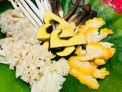-钢管厂五区小郡肝串串香火锅(梅川路店)