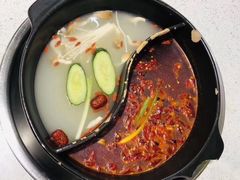 鸳鸯锅-钢管厂五区小郡肝串串香(车公庙店)