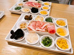 -花馬肆.云南过桥米线(汉神购物广场现场熬汤店)