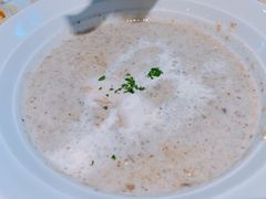 奶油蘑菇汤-安妮意大利餐厅(国贸店)