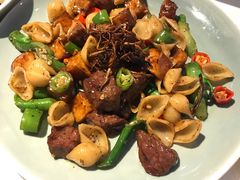 杏鲍菇炒牛柳粒-港丽餐厅(高德置地店)