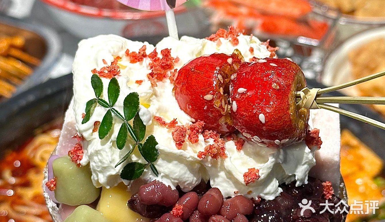 去解放碑一定要吃的螺蛳粉火锅！好吃死了！！！