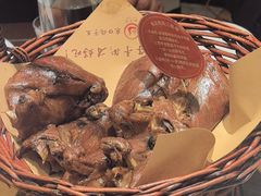 -东口码头·烧鸽子·鱼头泡饼·地方菜(金鹰悦城店)
