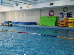 -乐悠游亲子游泳俱乐部