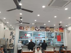 -老西白点心店