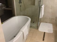 -青岛海尔洲际酒店