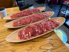 -左庭右院鲜牛肉火锅(金山万达店)