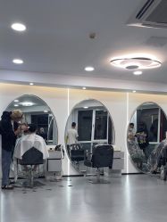 -IN 巷 salon明星店
