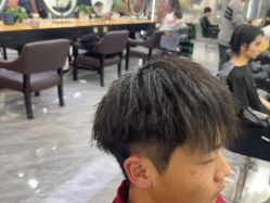 -藤野造型烫染·漂发