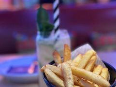 -Famous肥猫墨西哥音乐餐吧(五棵松华熙LIVE店)