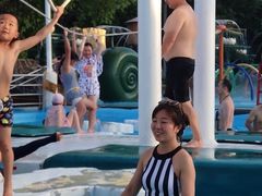 -热带风暴水上乐园