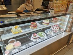 面包甜点陈列柜-花花卷卷·鲜食蛋糕(静安久光百货店)