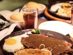 -豪享来中西餐厅(延安东路店)
