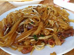 湿炒牛河-伍湛记 · 广州老字号(龙津中路店)