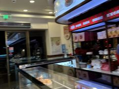 -红宝石·鲜奶小方·海派西点房(南丹店)