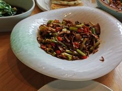 -红樱桃·欢乐餐厅(太原里店)
