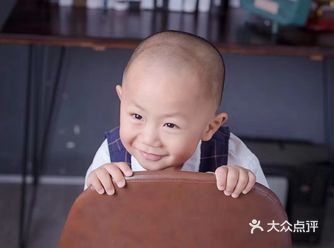 给2个宝宝定了一套,我们家2个宝宝不喜欢拍照